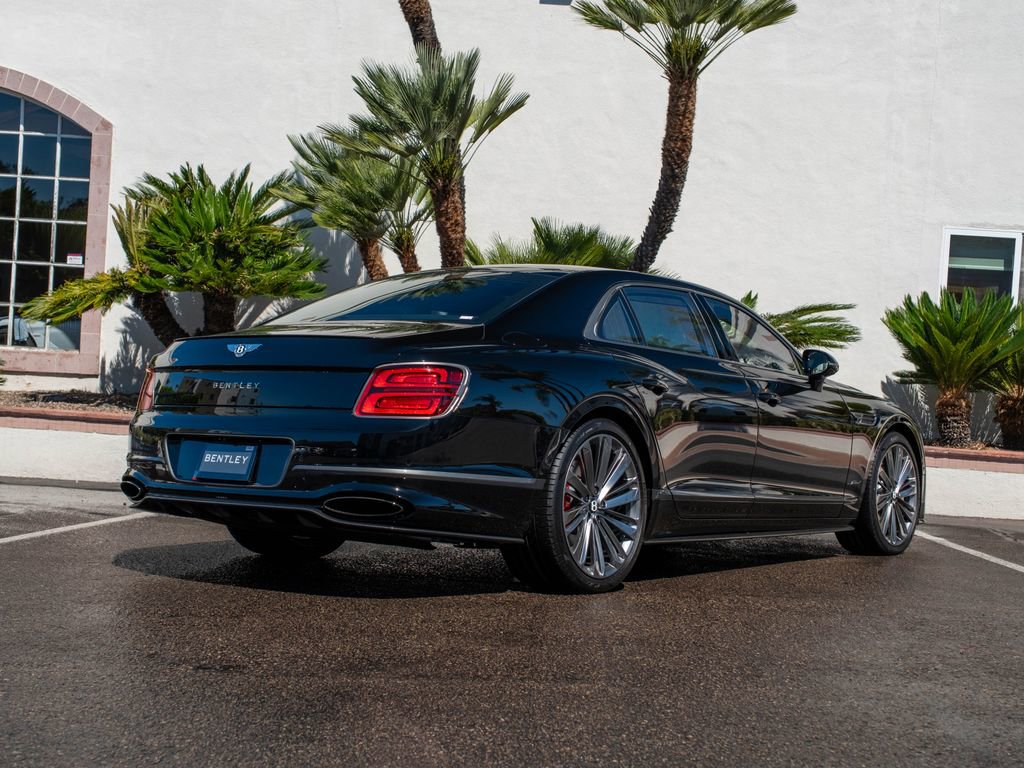 Used 2025 Bentley Flying Spur Plug-In Hybrid AWD/4WD image 13