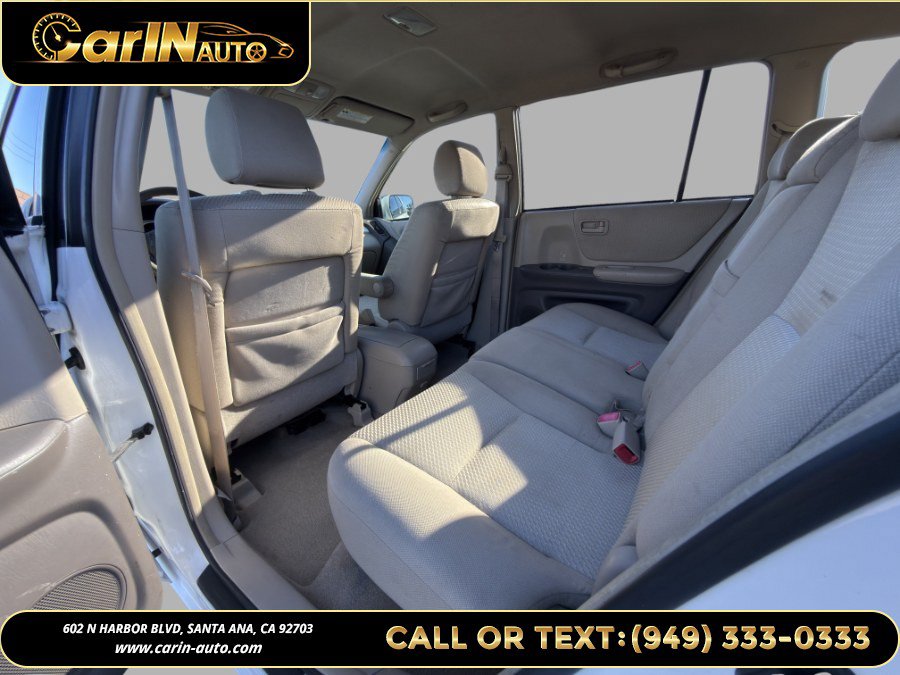 Used 2005 Toyota Highlander 2WD V6 w/ Appearance Pkg image 11