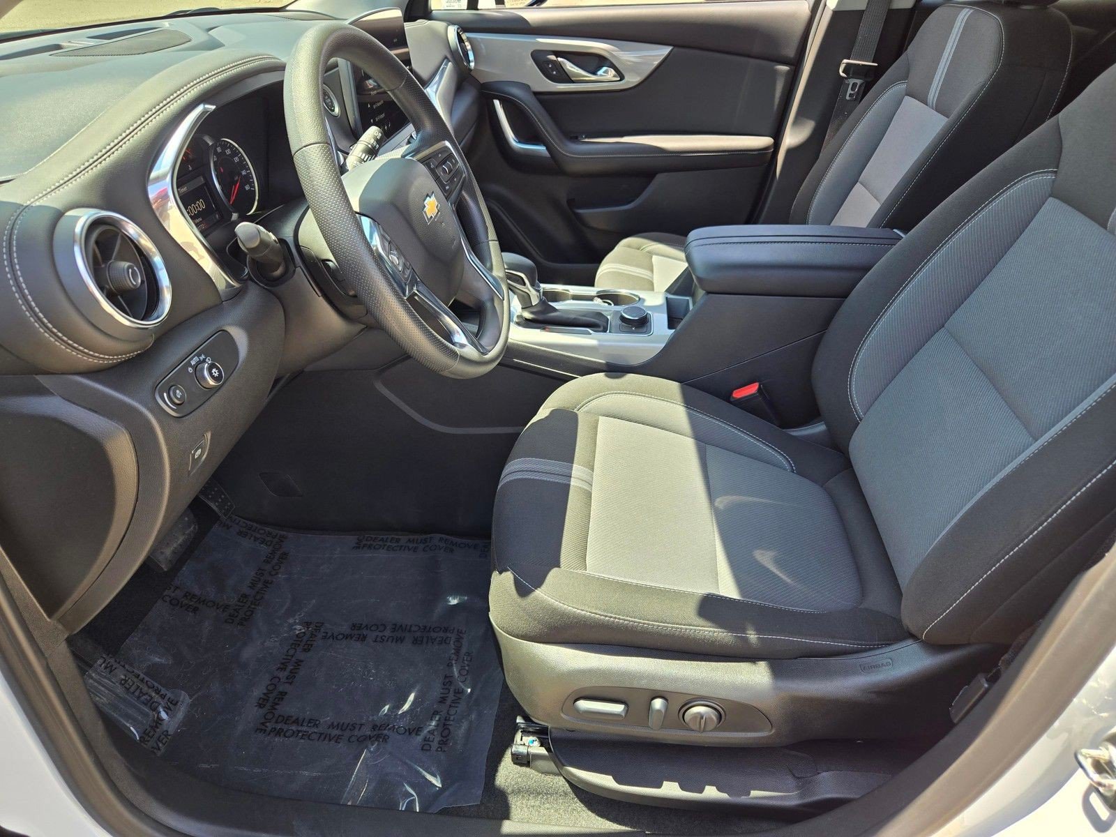 Used 2025 Chevrolet Blazer LT AWD/4WD image 17