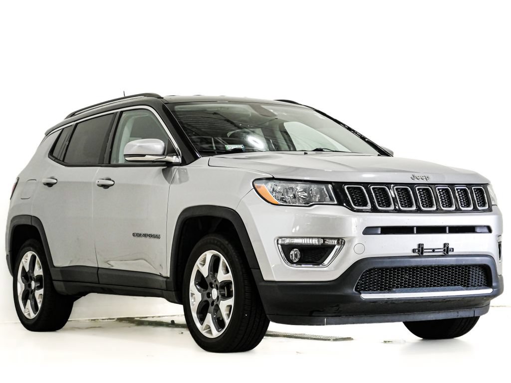 Used 2018 Jeep Compass Limited w/ Navigation Group