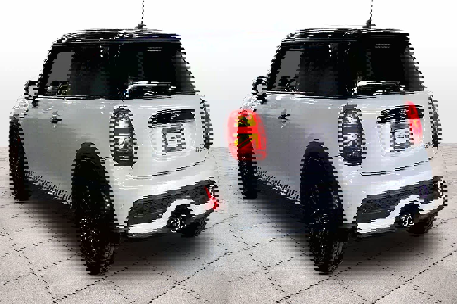 Used 2022 MINI Cooper S image 14