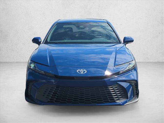 Used 2025 Toyota Camry SE FWD video 2