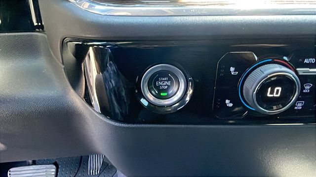 Used 2023 Chevrolet Silverado 1500 LT RWD image 16