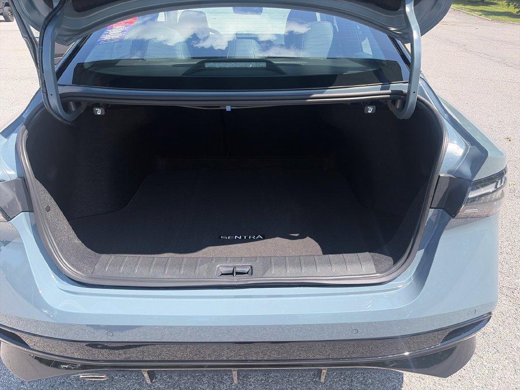 New 2026 Nissan Sentra SR w/ SR Premium Package FWD image 45