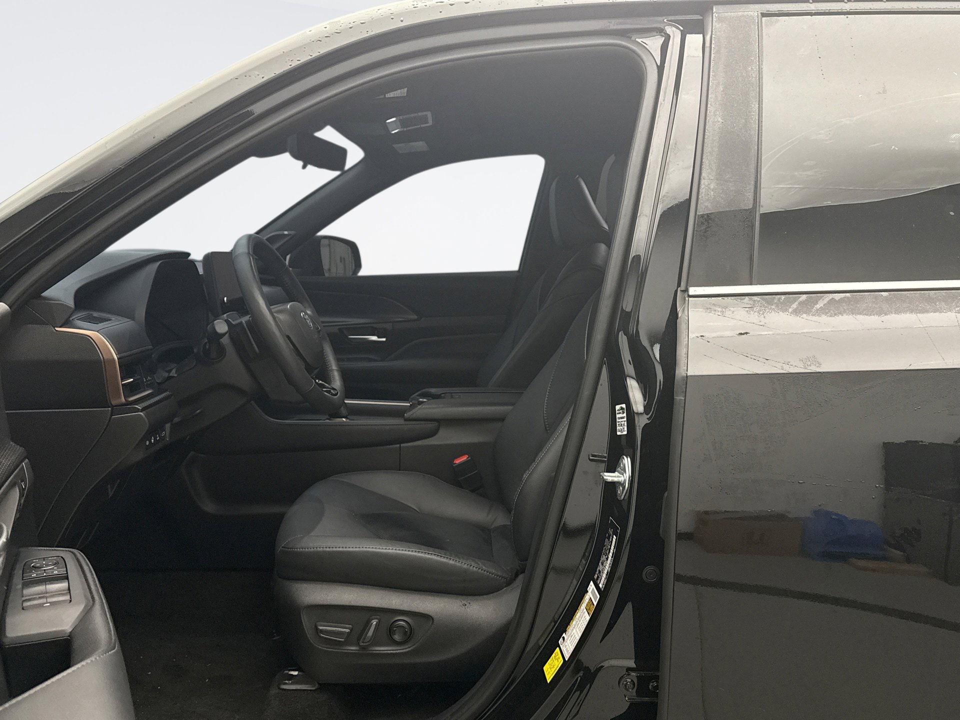 Used 2025 Toyota Grand Highlander AWD Hybrid image 8