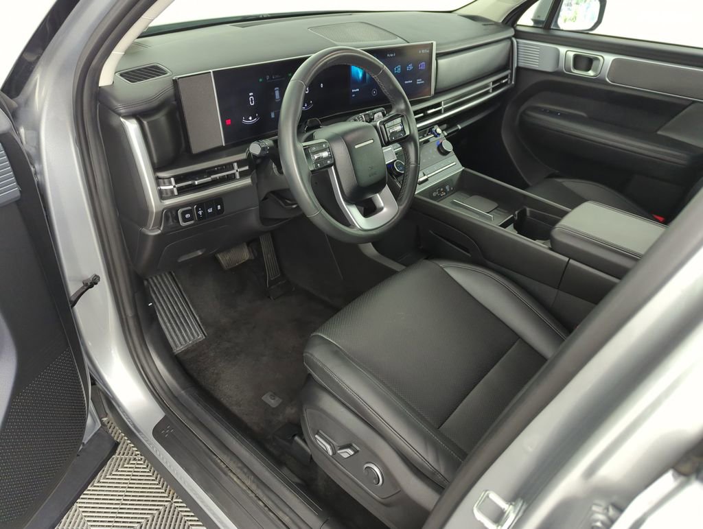 Used 2025 Hyundai Santa Fe SEL image 11