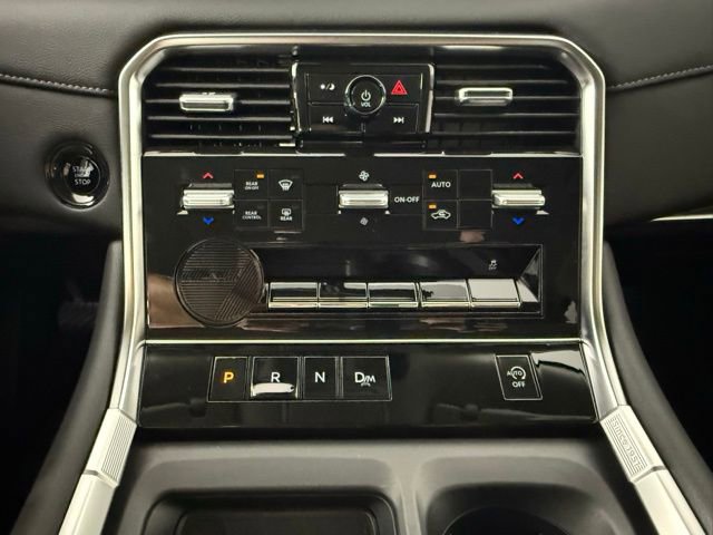 Used 2025 Nissan Armada SV RWD image 21