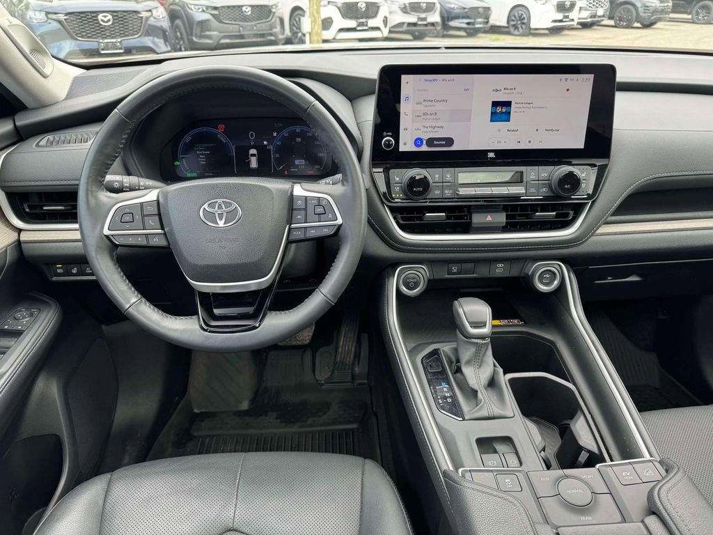 Used 2024 Toyota Grand Highlander AWD Hybrid image 21