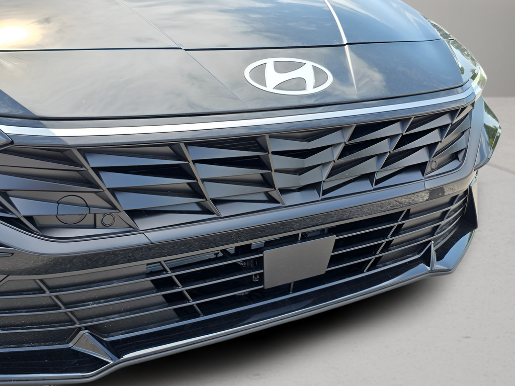 New 2026 Hyundai Elantra SEL Sport Premium FWD image 9