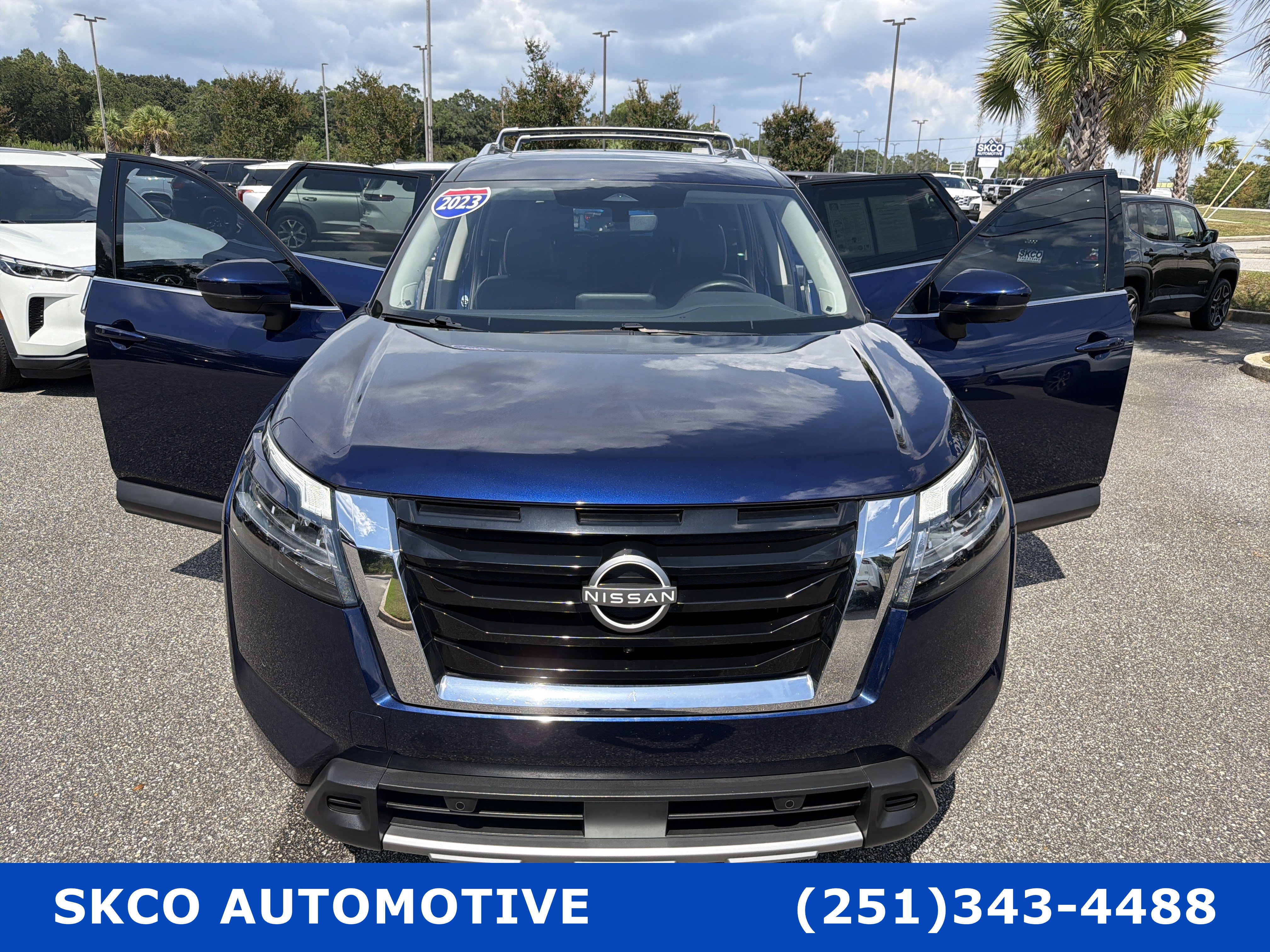 Used 2023 Nissan Pathfinder SL w/ SL Premium Package FWD image 35