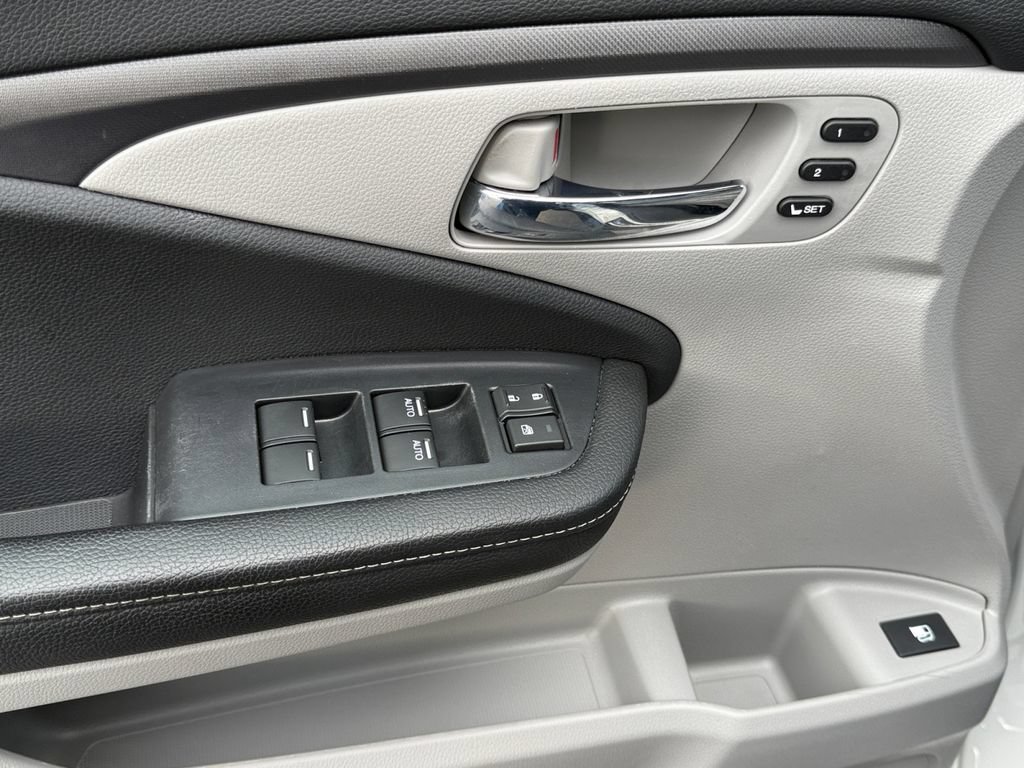 Used 2025 Honda Ridgeline RTL image 11