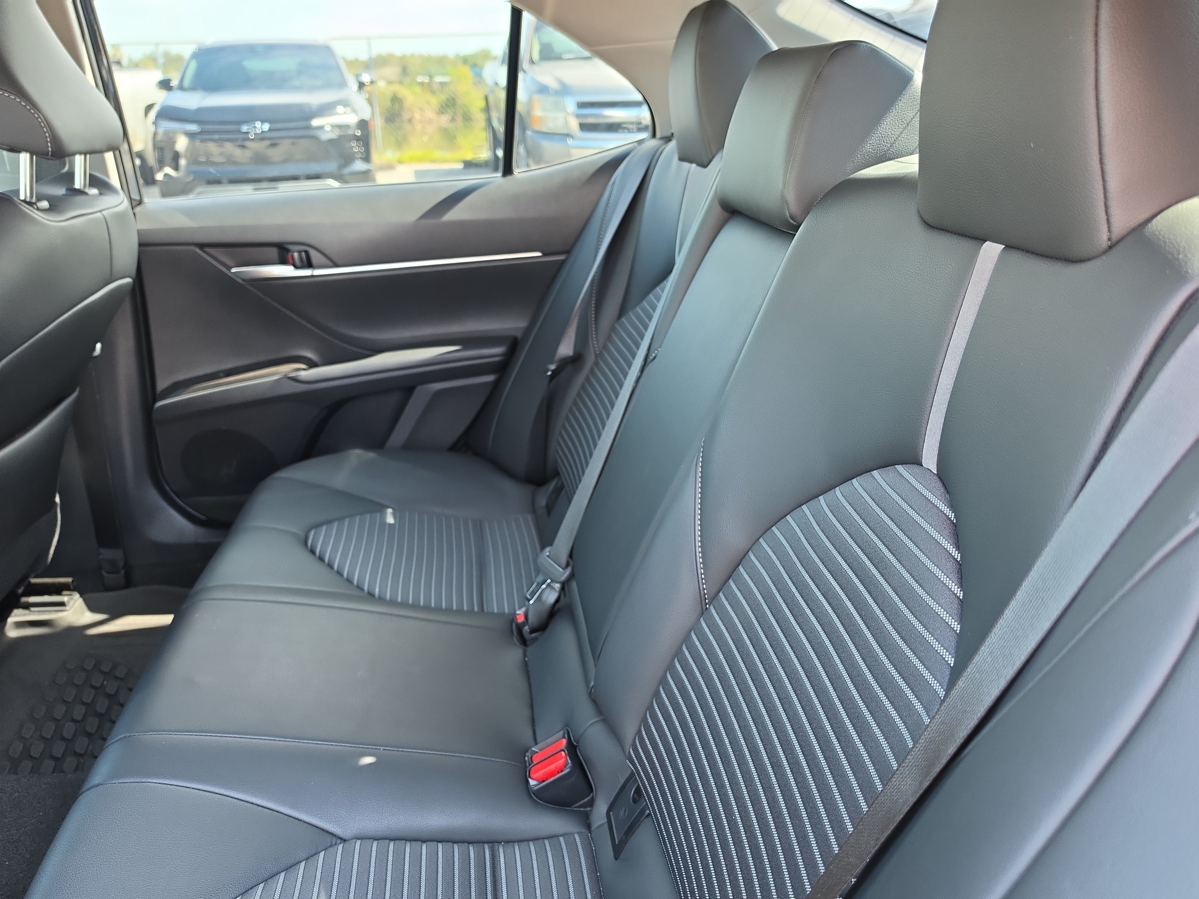 Used 2024 Toyota Camry SE FWD image 12