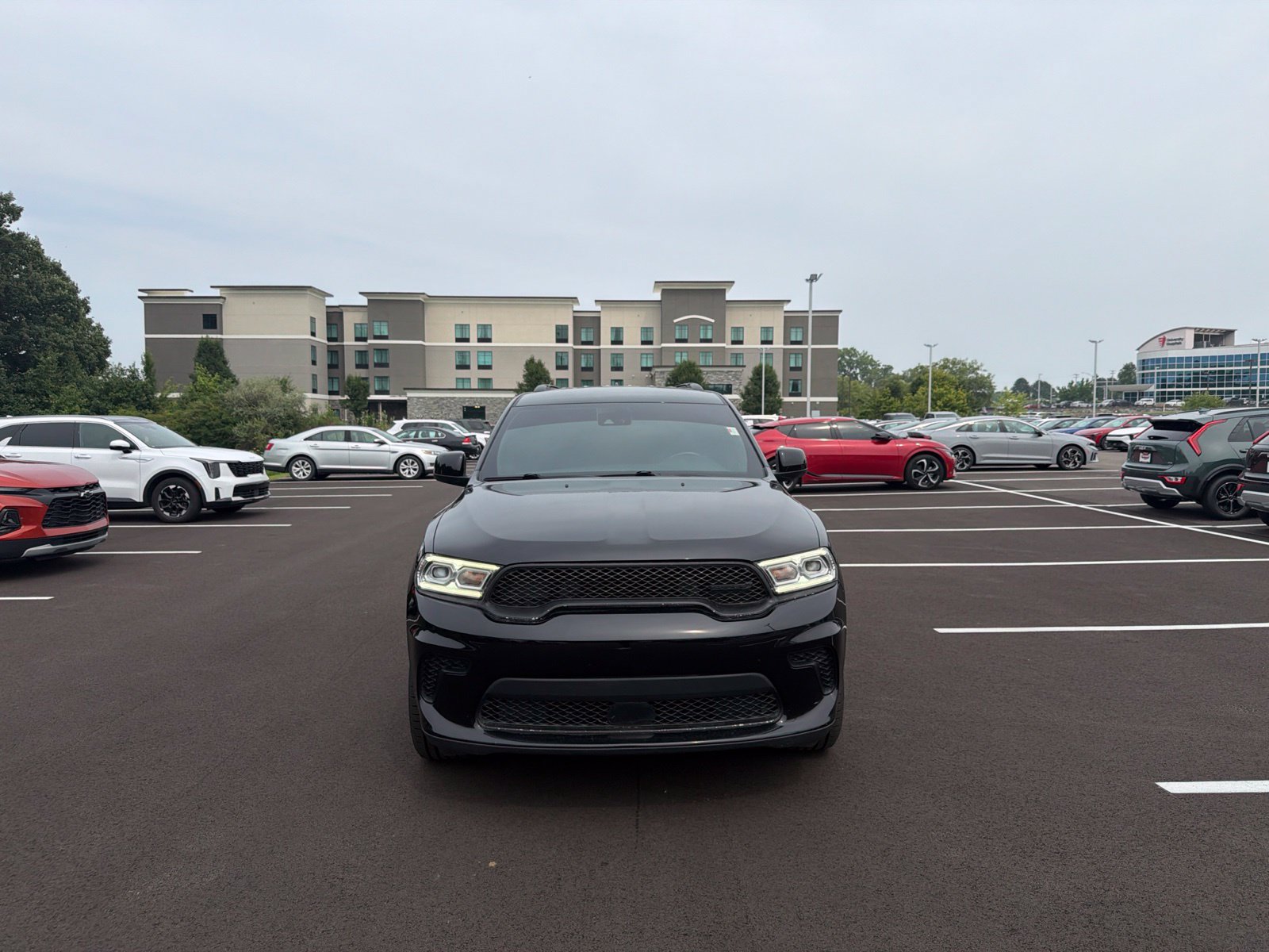 Used 2023 Dodge Durango SXT Launch Edition AWD/4WD image 2