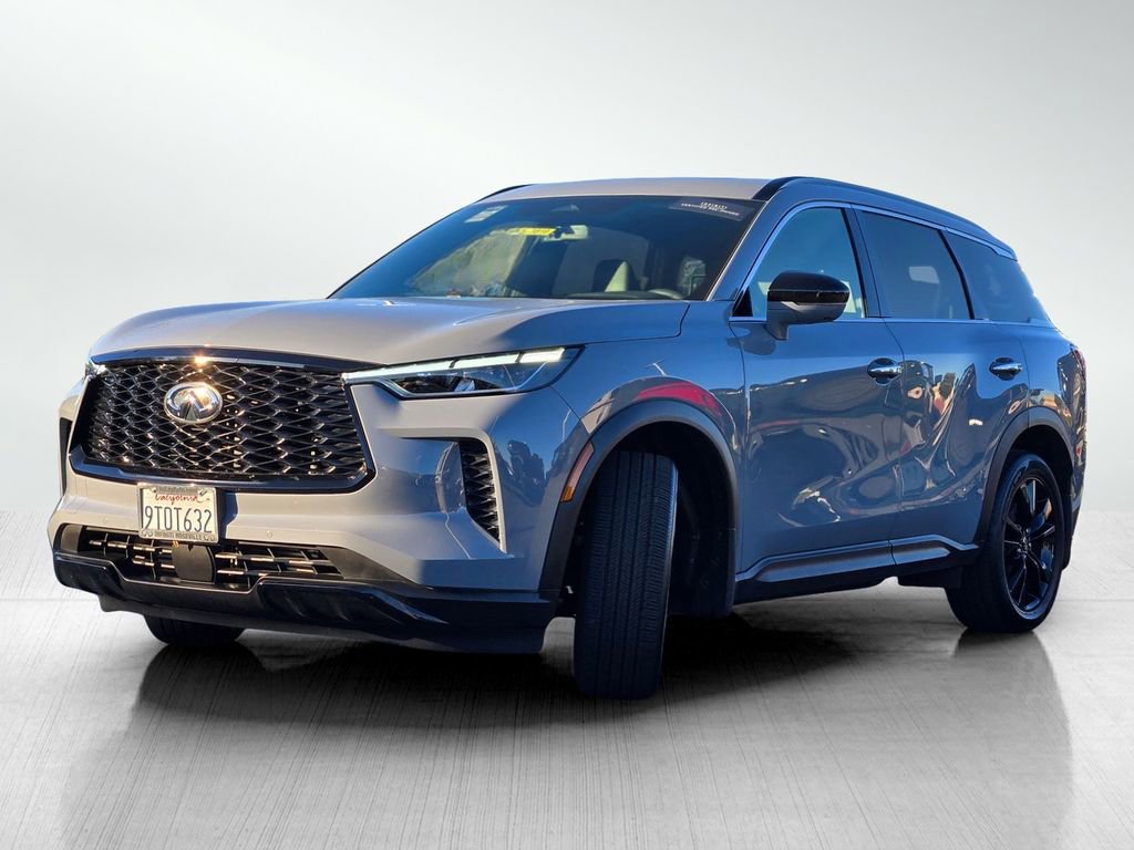 Certified 2025 INFINITI QX60 Luxe w/ Black Edition image 8