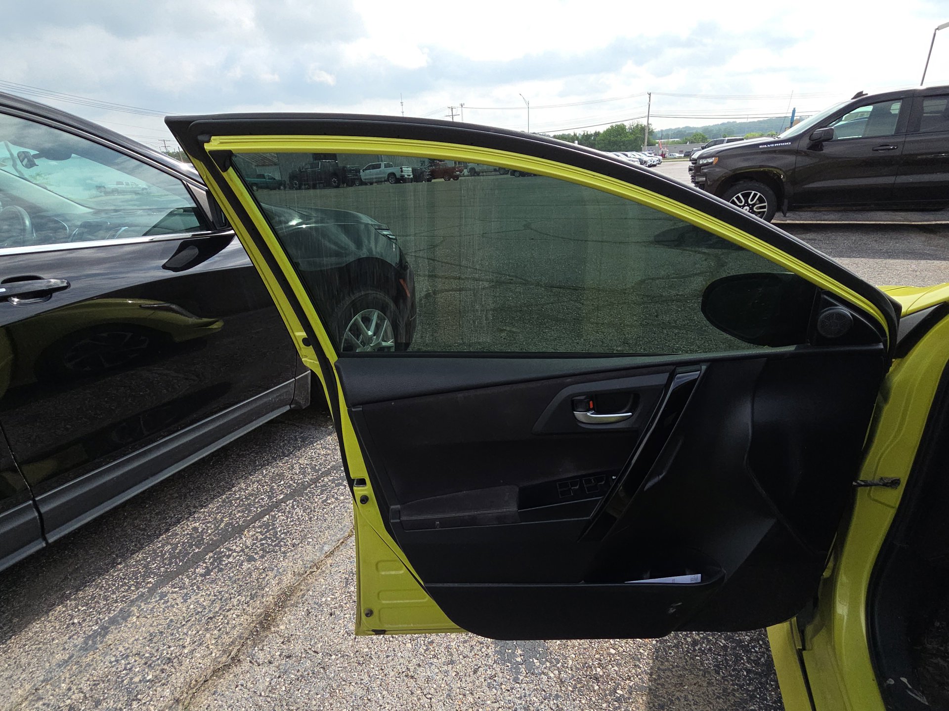 Used 2018 Toyota Corolla iM w/ All-Weather Mat Package FWD image 7