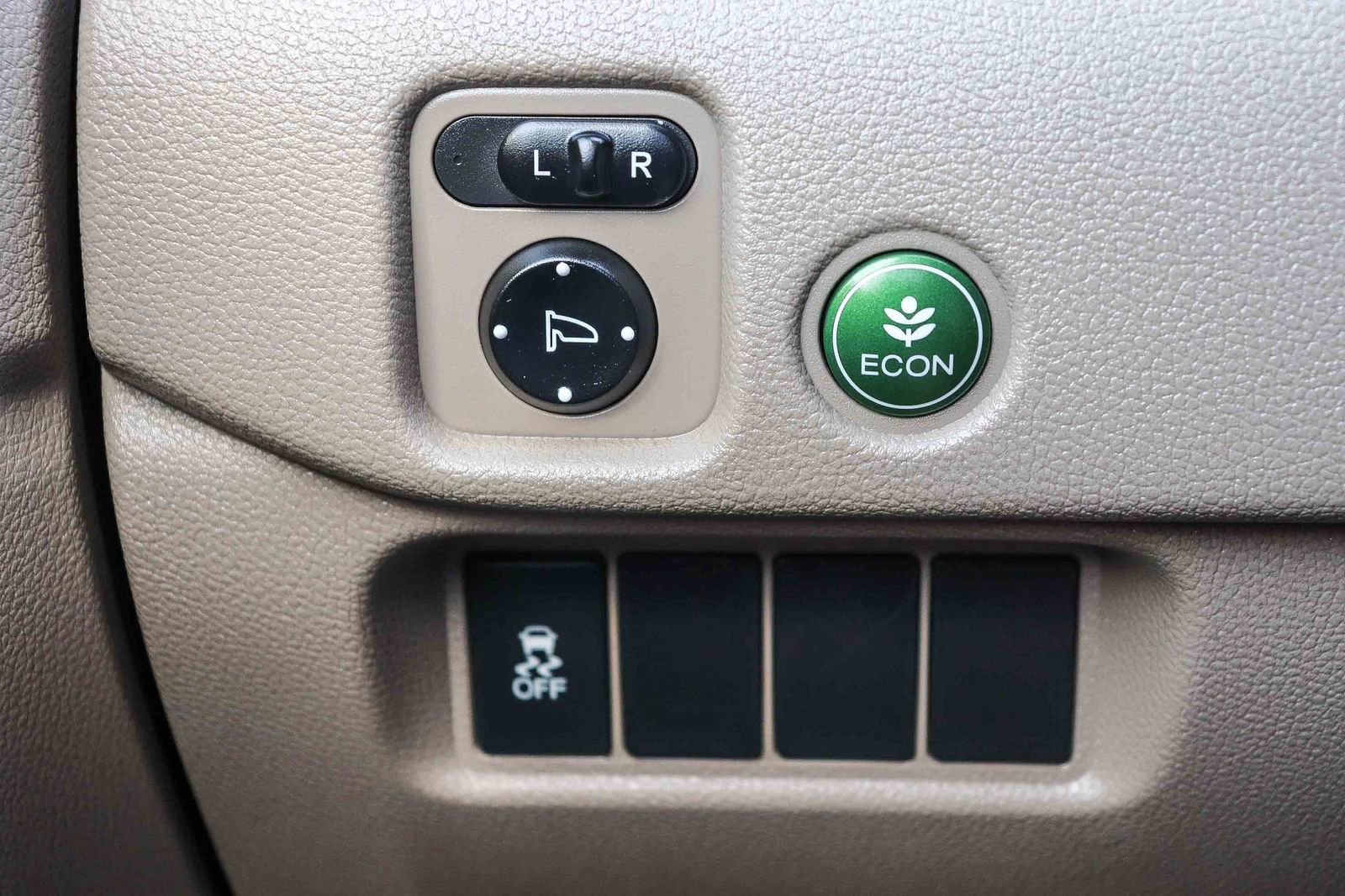 Used 2017 Honda Pilot LX image 30