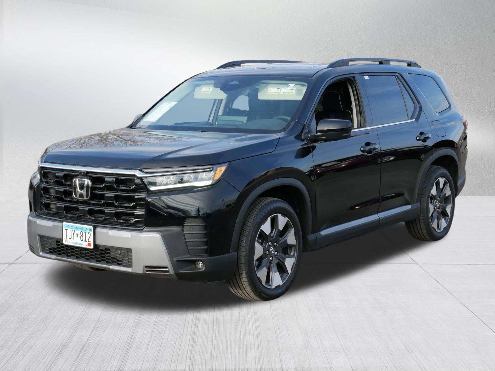 Certified 2026 Honda Pilot Elite image 3