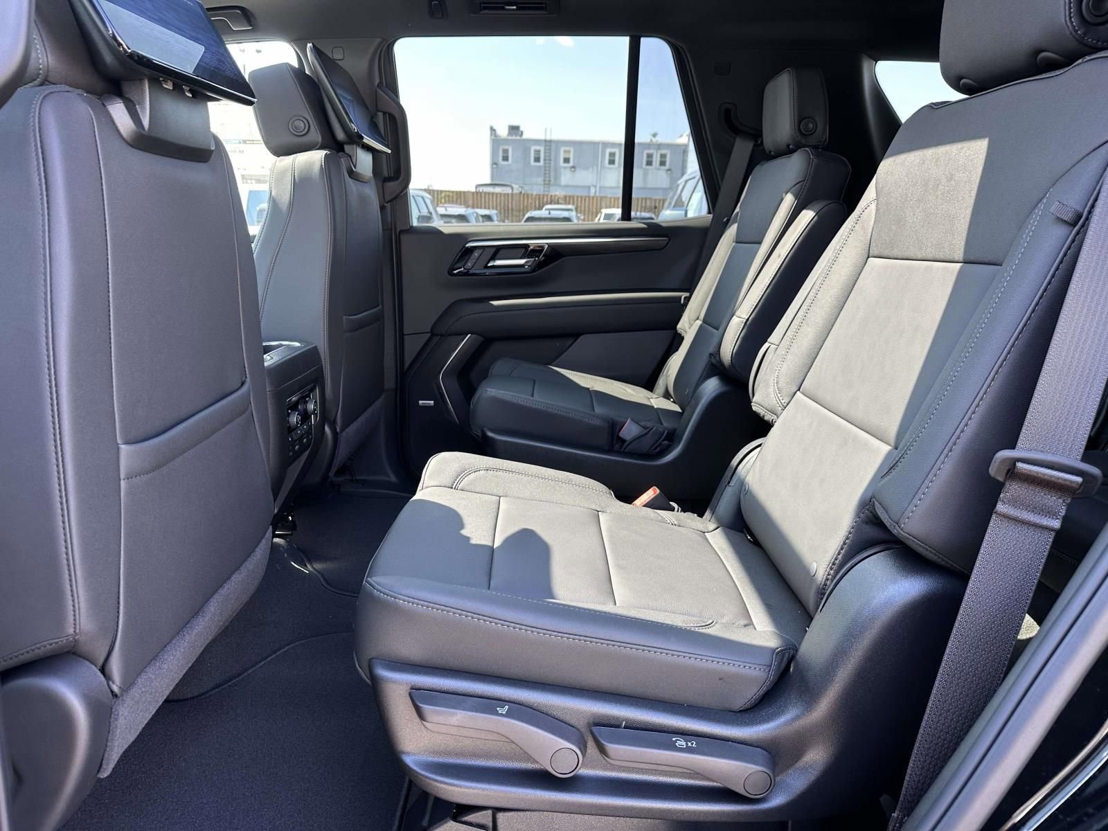 New 2026 Chevrolet Tahoe Z71 w/ Z71 Off-Road Package image 22