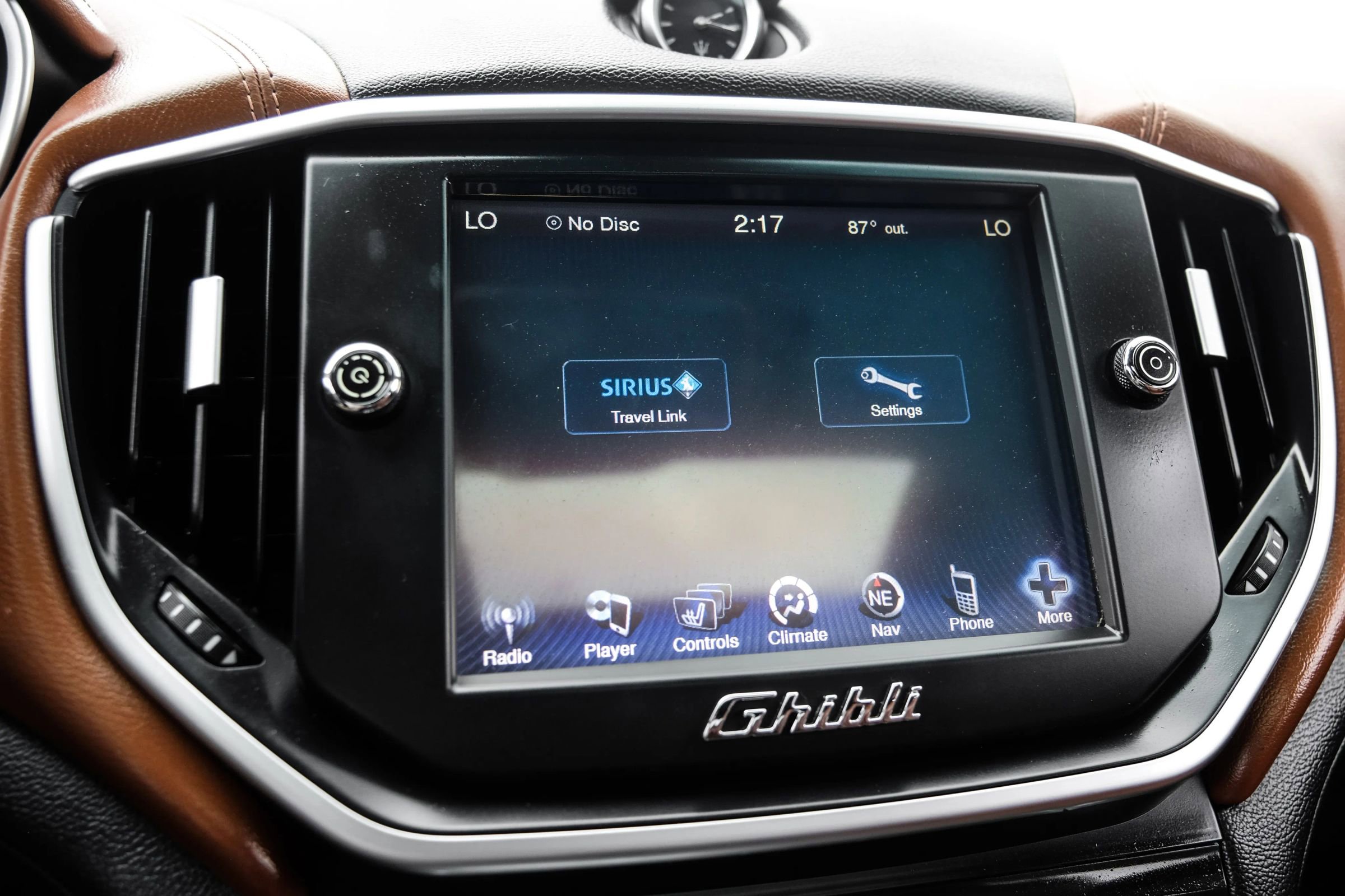 Used 2015 Maserati Ghibli S Q4 AWD/4WD image 40