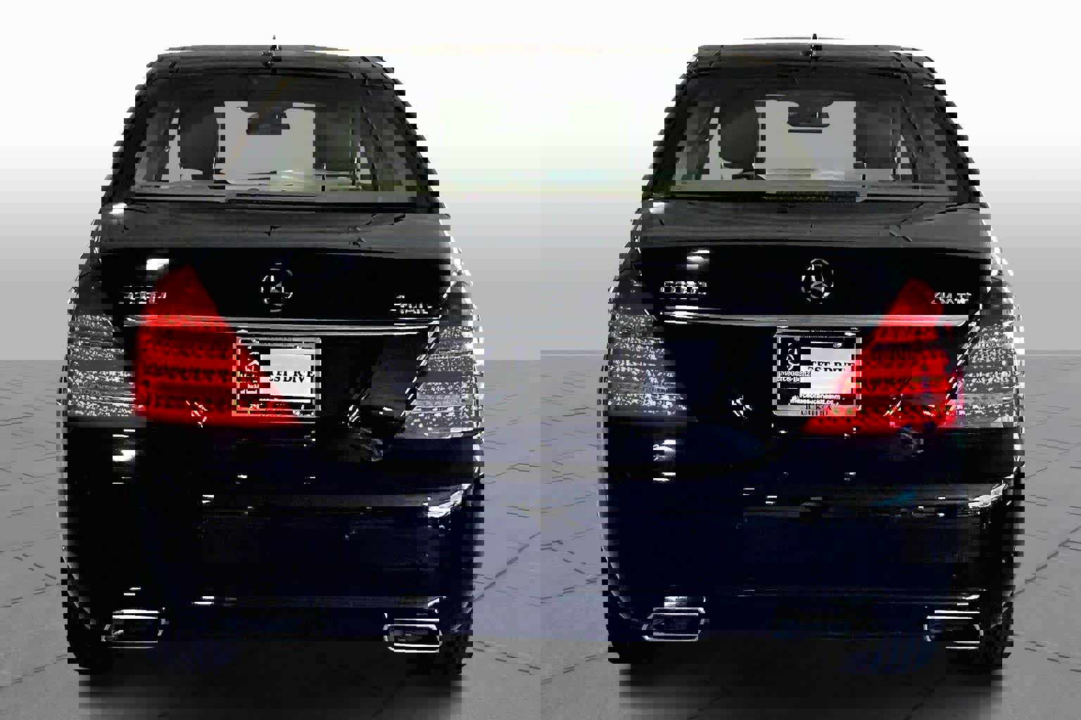 Used 2010 Mercedes-Benz S 550 4MATIC image 4