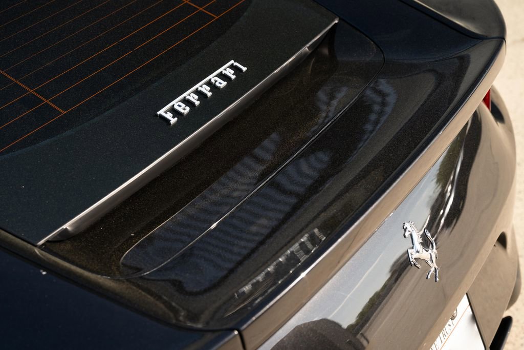 Used 2020 Ferrari 812 Superfast image 20