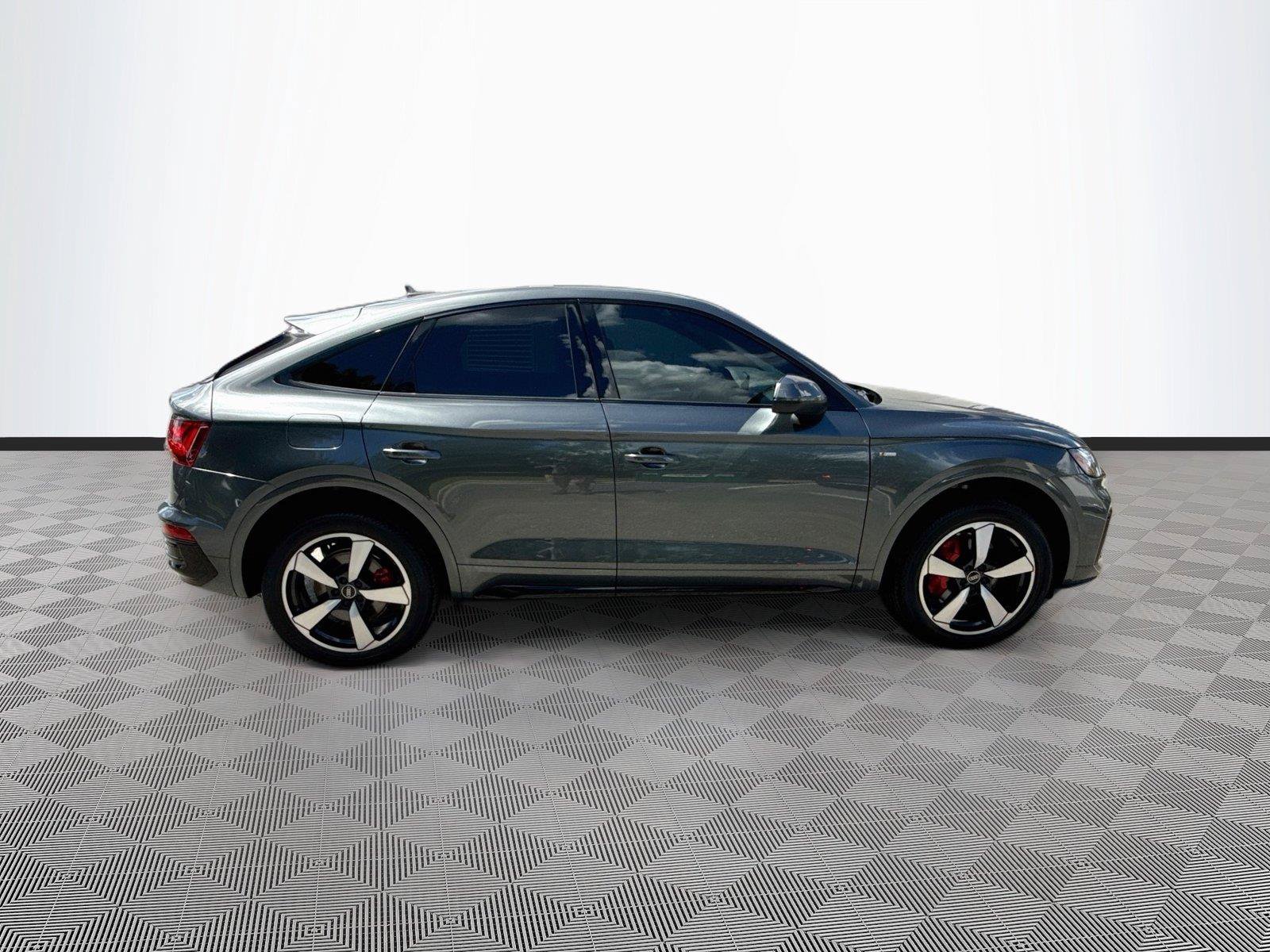Certified 2024 Audi Q5 2.0T Premium Plus w/ Premium Plus Package AWD/4WD image 8