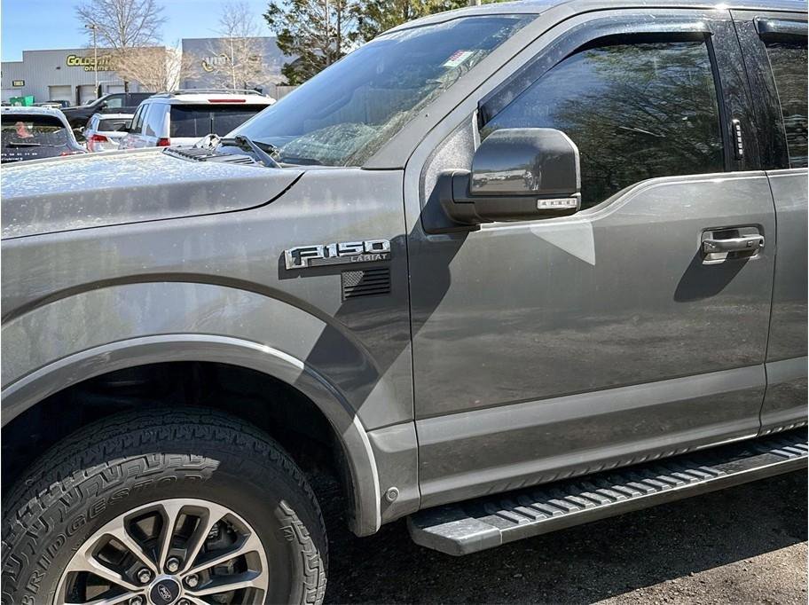 Used 2018 Ford F150 Lariat w/ Equipment Group 502A Luxury AWD/4WD image 4