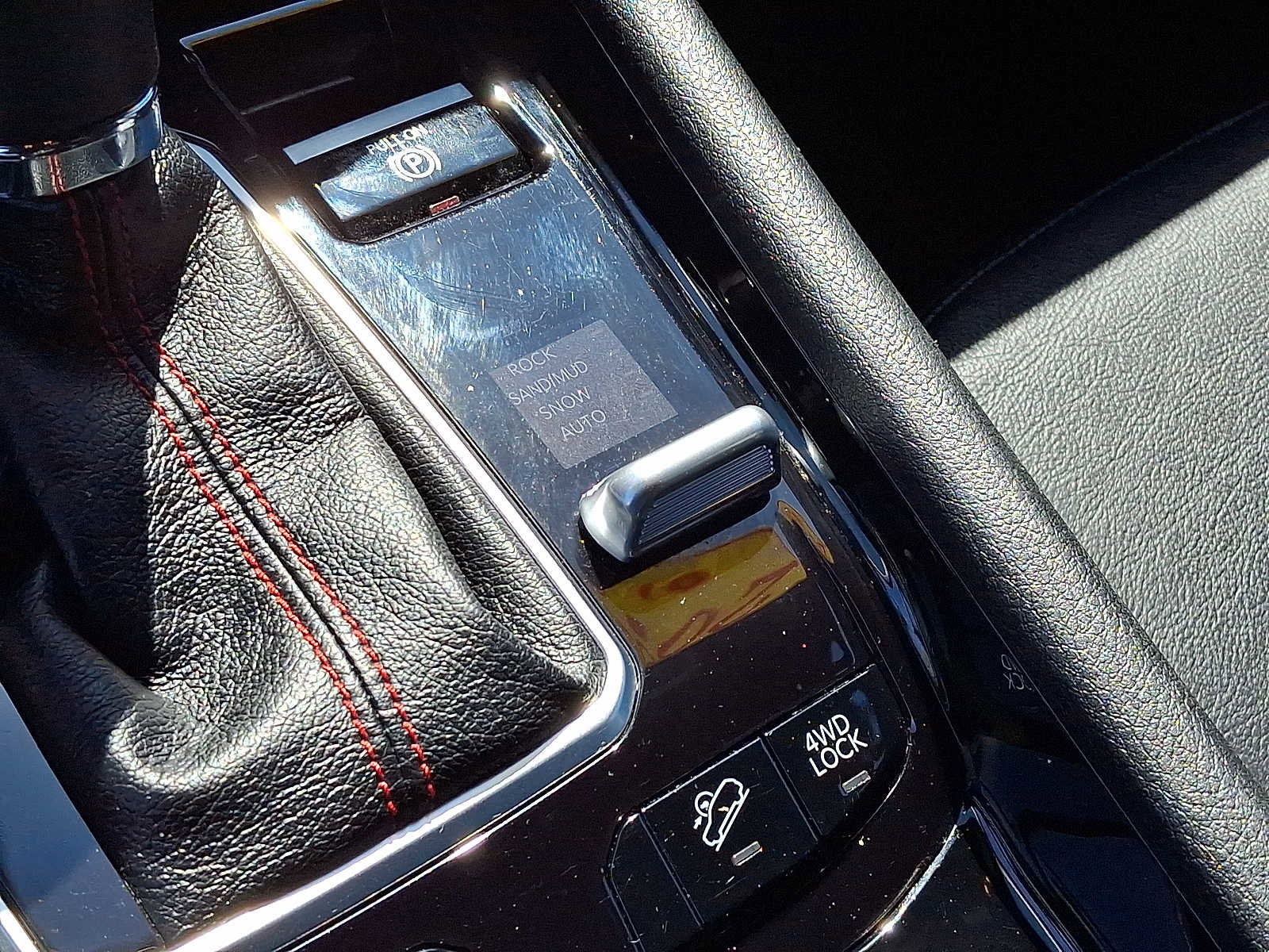 Used 2024 Jeep Compass Trailhawk image 26