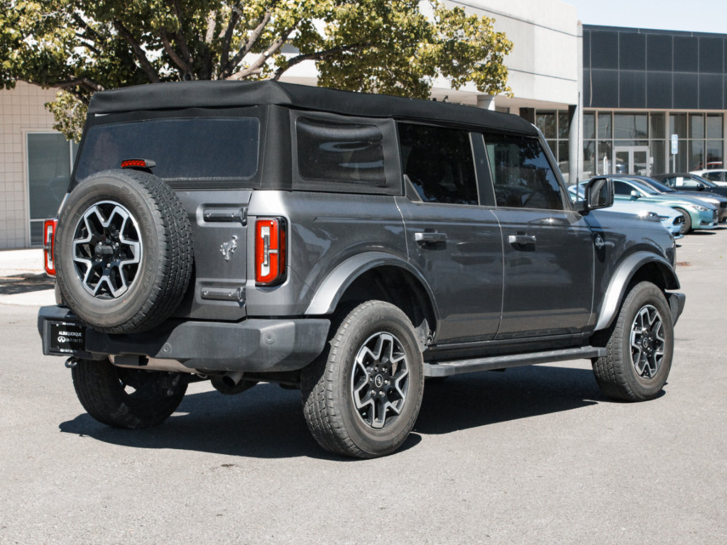 Used 2024 Ford Bronco Outer Banks AWD/4WD image 5