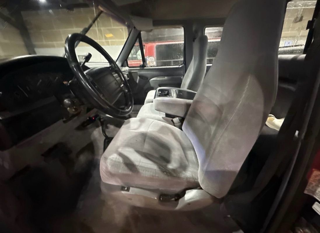 Used 1995 Ford F150 XLT image 5