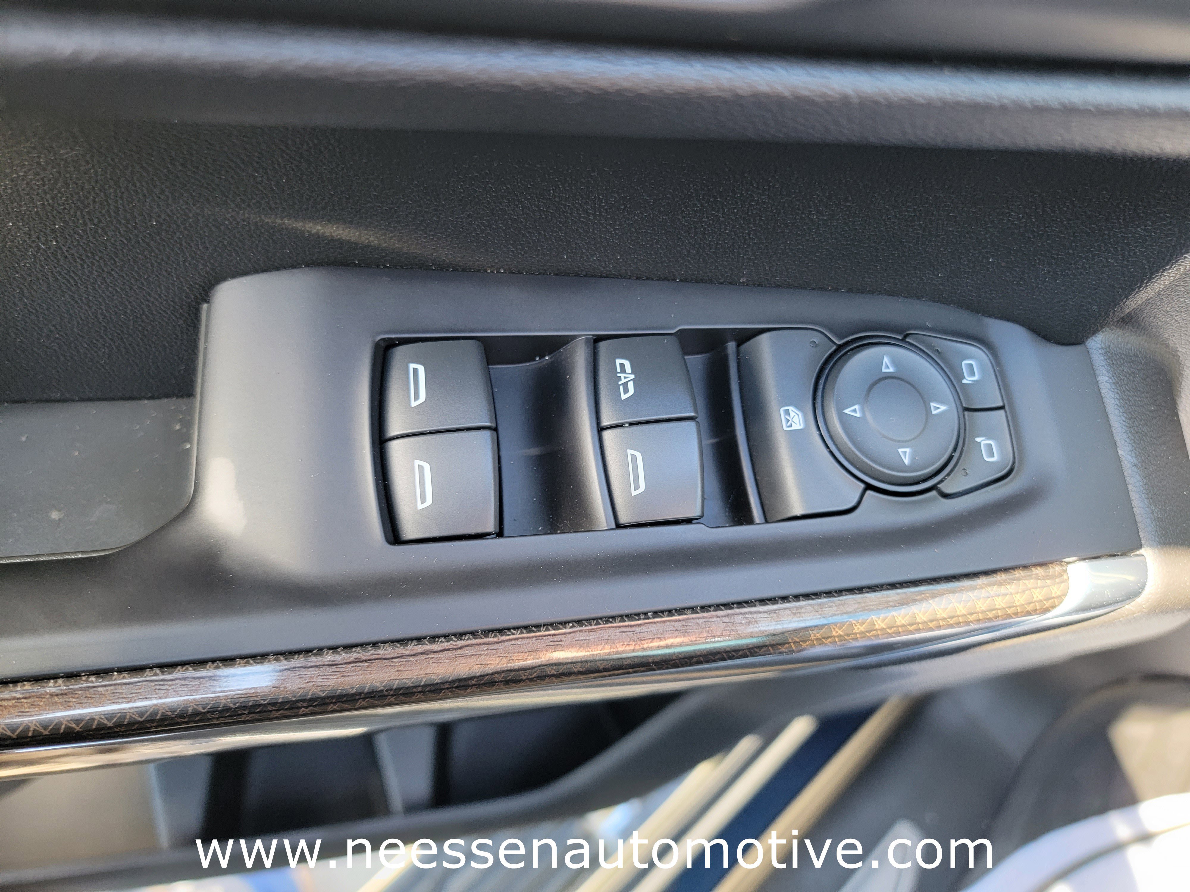 Used 2020 Chevrolet Silverado 1500 LT w/ Texas Edition image 16