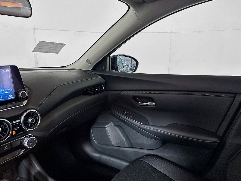 Used 2025 Nissan Sentra SV w/ Trunk Package image 22