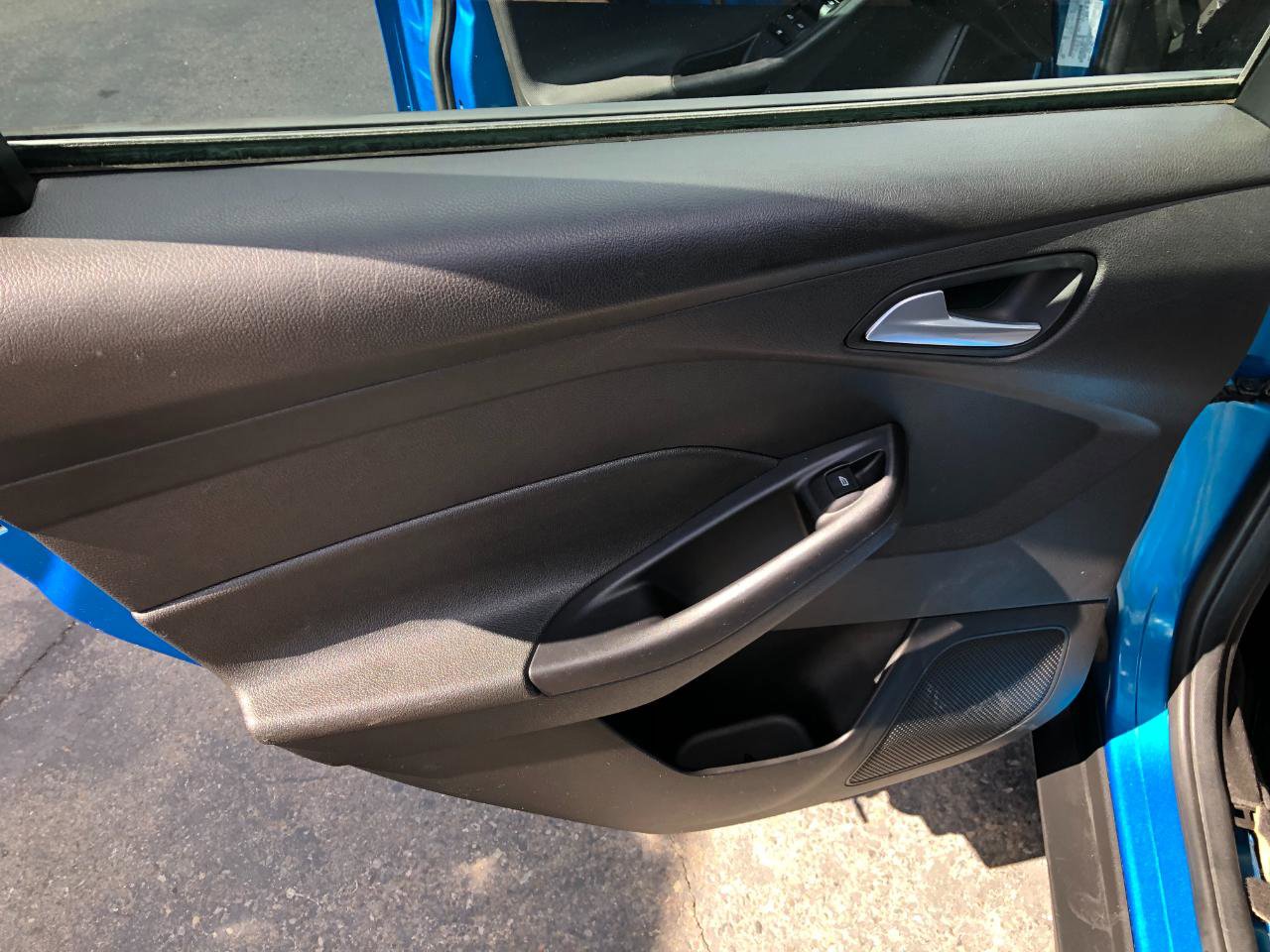 Used 2016 Ford Focus SE FWD image 23