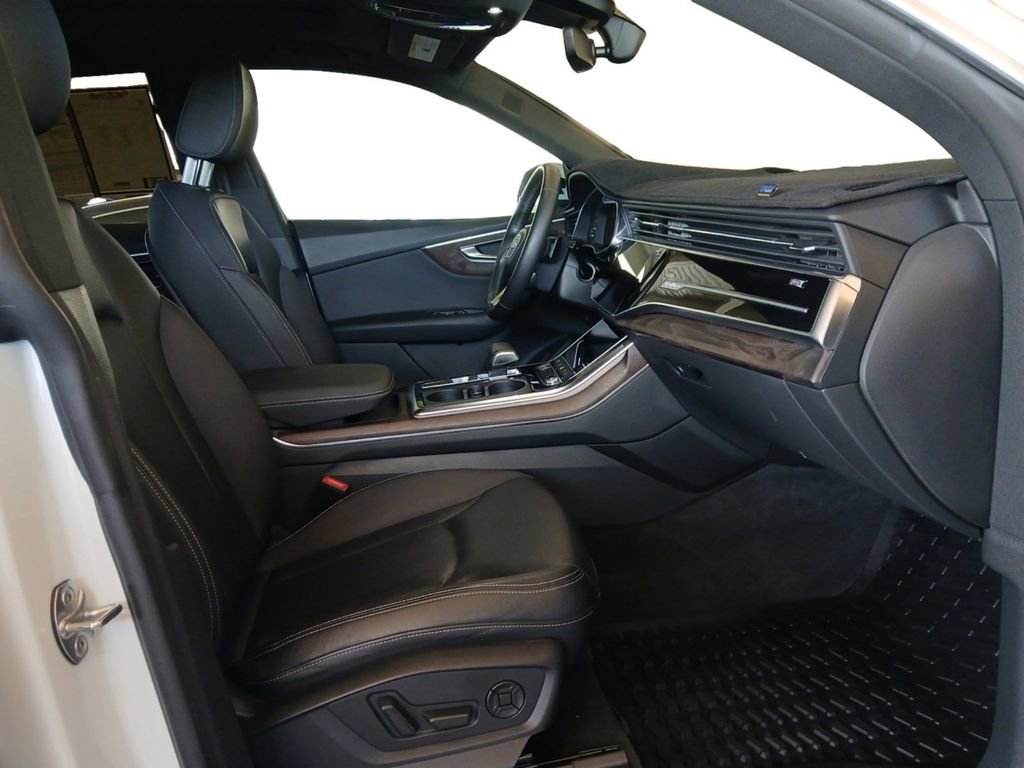 Used 2019 Audi Q8 Premium Plus AWD/4WD image 15