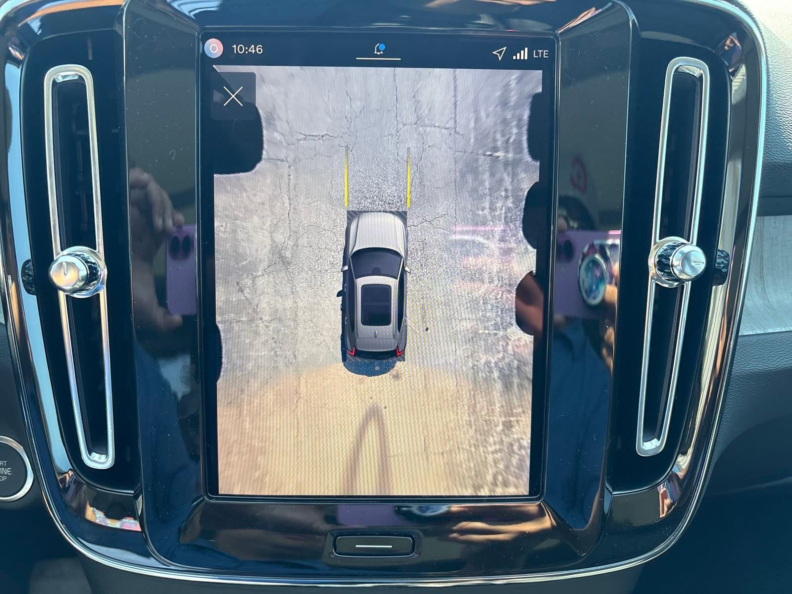 New 2026 Volvo XC40 B5 Plus w/ Protection Package Premier image 23