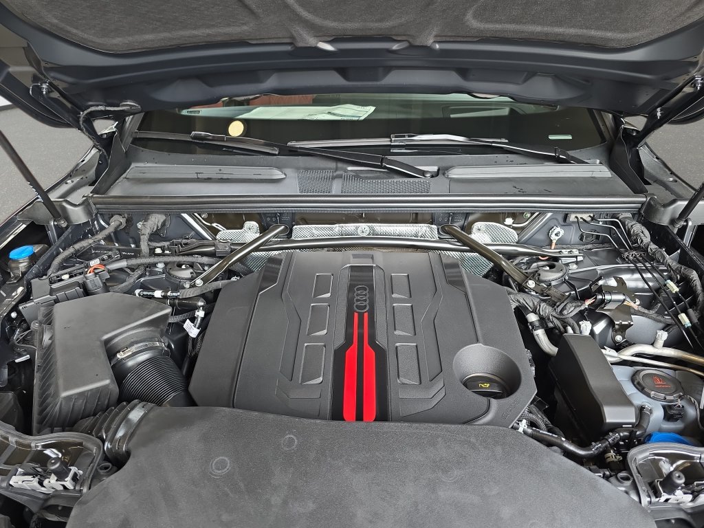 New 2026 Audi SQ5 Prestige AWD/4WD image 28