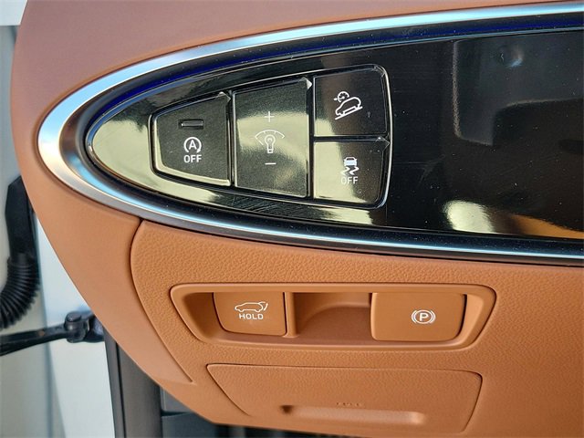 Used 2024 Genesis GV70 2.5T Advanced w/ Advanced Package image 31