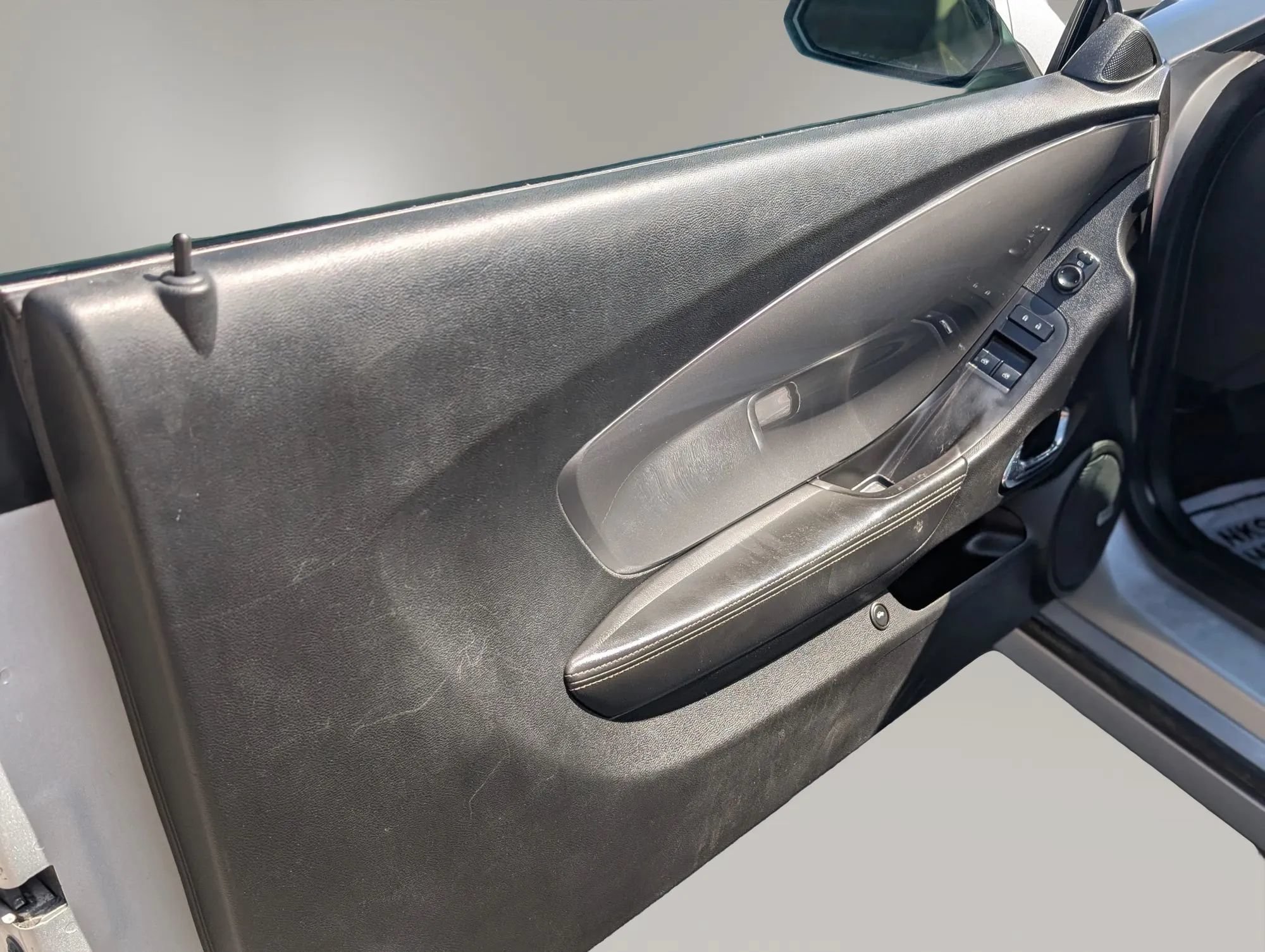 Used 2012 Chevrolet Camaro LT RWD image 12