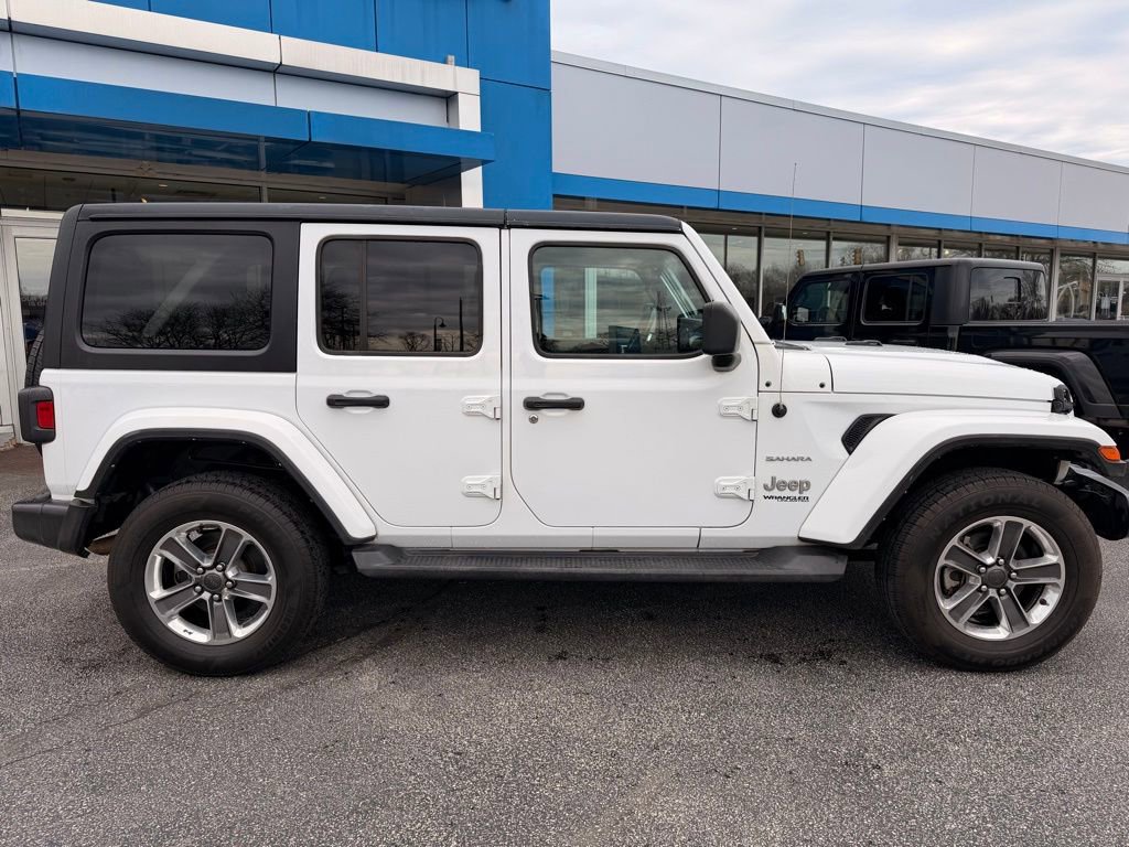Used 2022 Jeep Wrangler Unlimited Sahara image 9