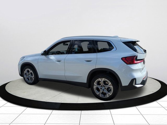 Used 2023 BMW X1 xDrive28i w/ Premium Package image 5