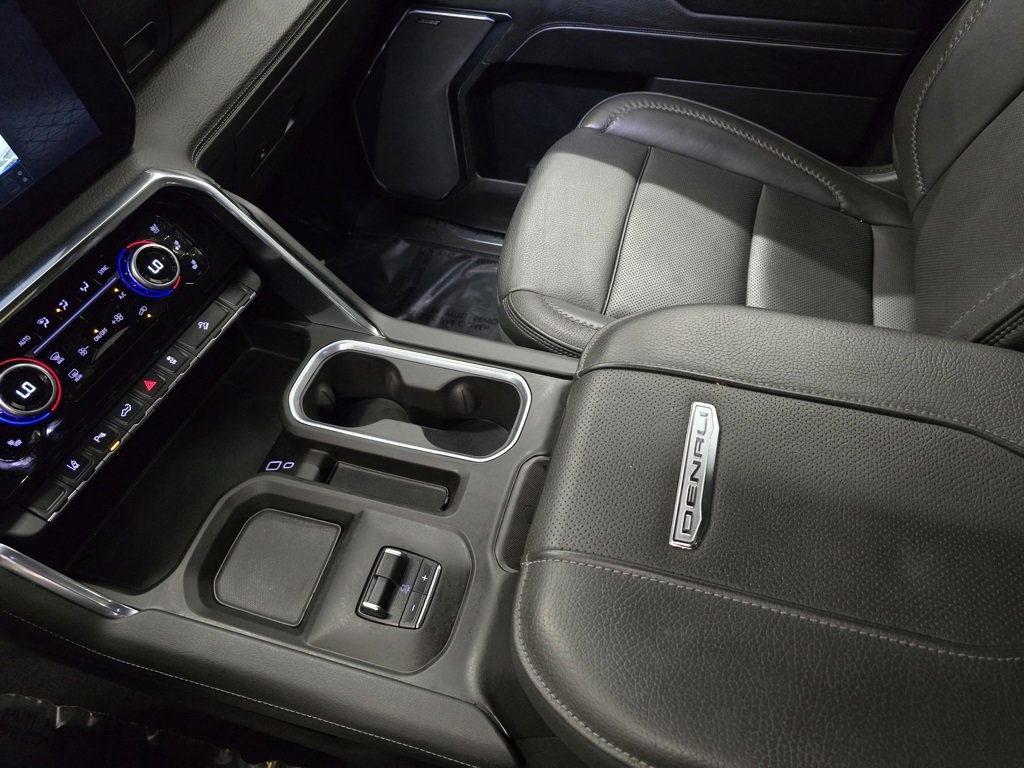 Used 2024 GMC Sierra 2500 Denali w/ Denali Reserve Package image 32