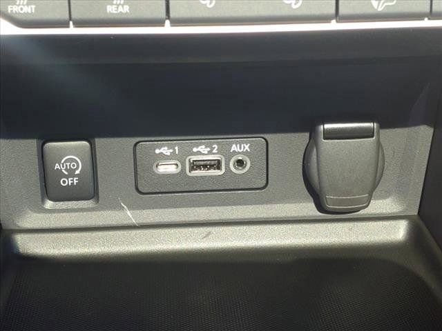 New 2025 Nissan Sentra SV w/ SV Premium Package image 15