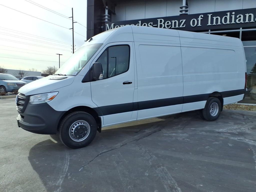 New 2026 Mercedes-Benz Sprinter 3500 image 2