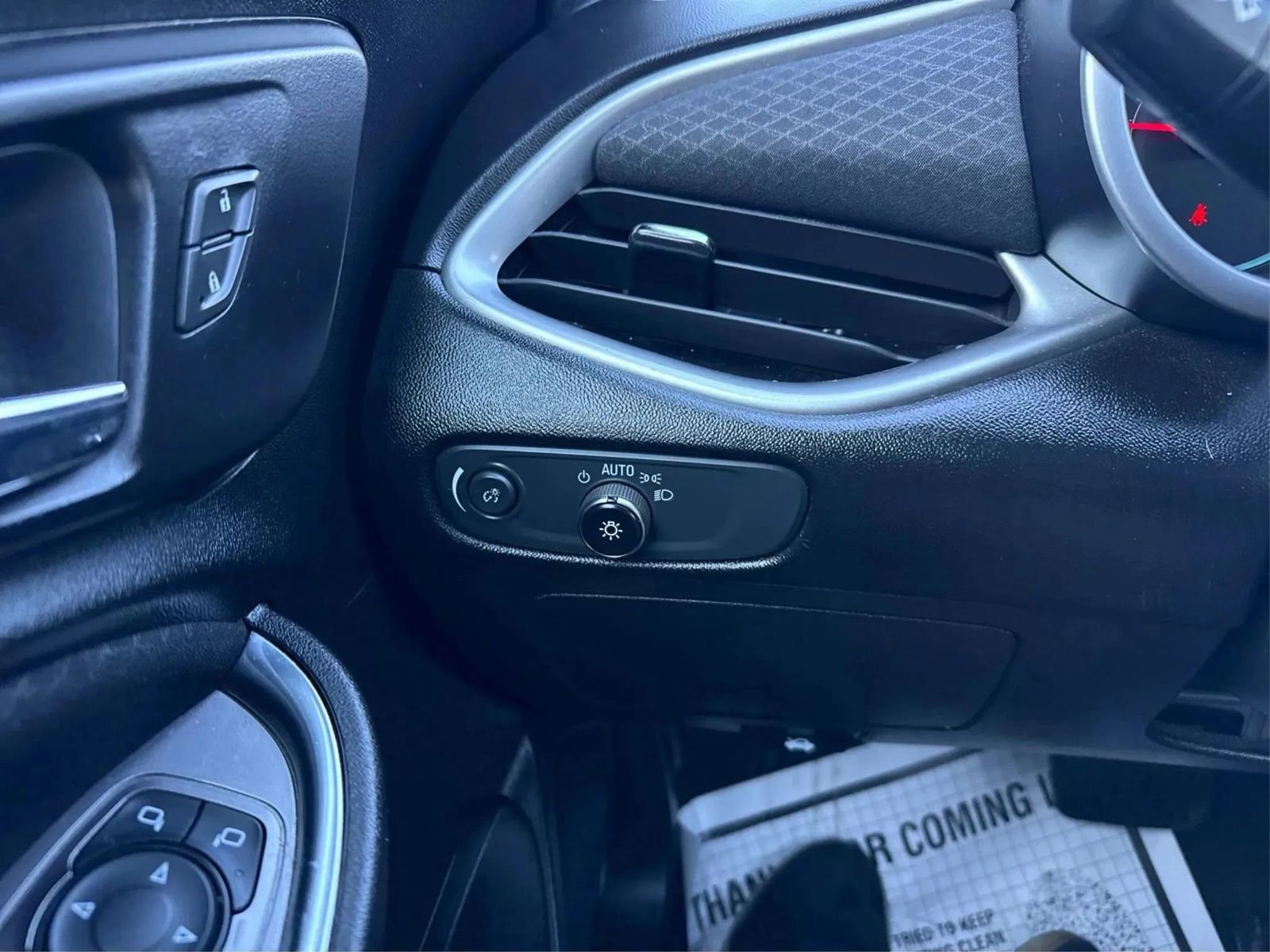 Used 2022 Chevrolet Malibu LT image 18
