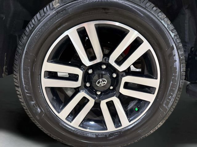 Used 2023 Toyota 4Runner Limited image 35