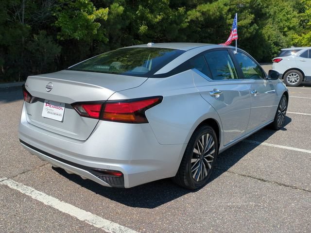 Used 2025 Nissan Altima 2.5 SV FWD image 4
