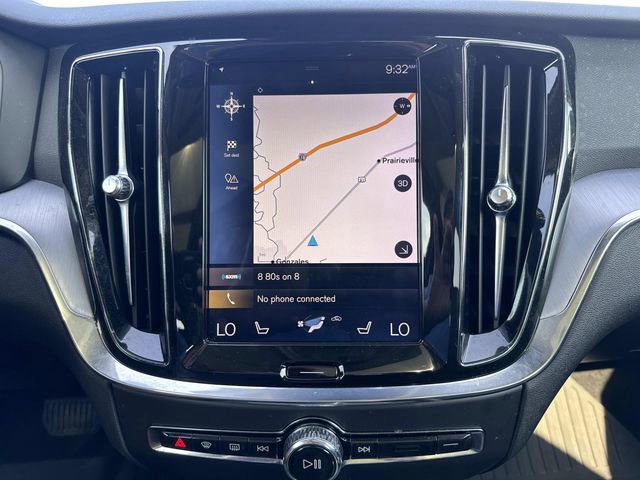 Used 2020 Volvo V60 T5 Cross Country w/ Protection Package Premier image 18