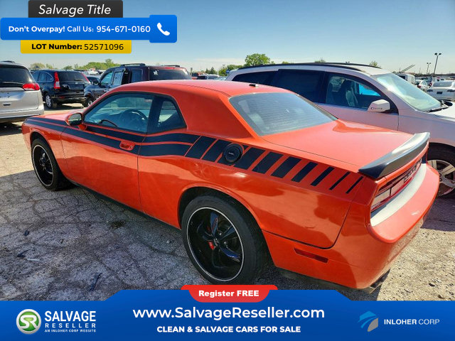 Used 2009 Dodge Challenger SRT8 RWD image 3