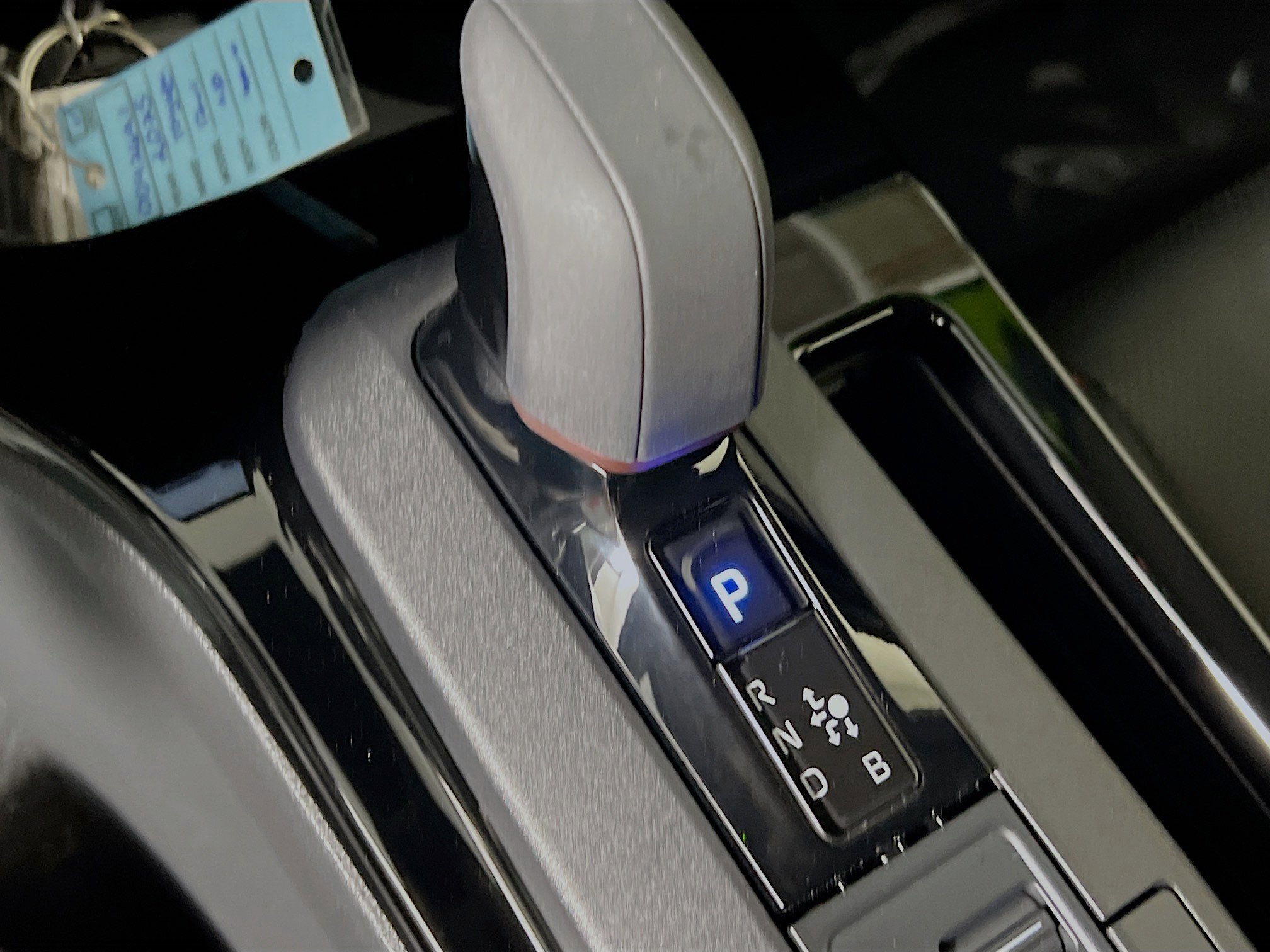 Used 2025 Toyota Prius Plug-In Hybrid FWD image 24