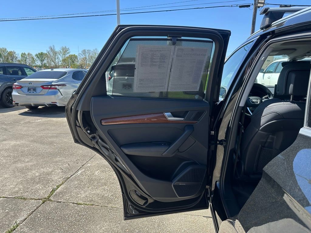 Used 2023 Audi Q5 2.0T Prestige w/ Prestige Package image 19